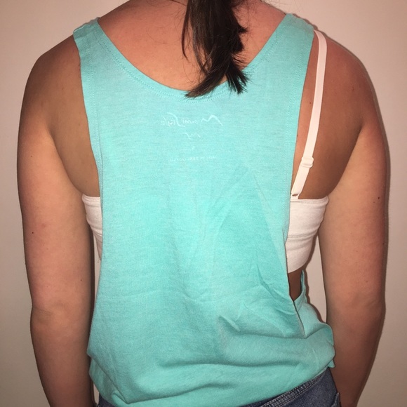 Cropped Racerback Tank Top - Picture 2 of 3
